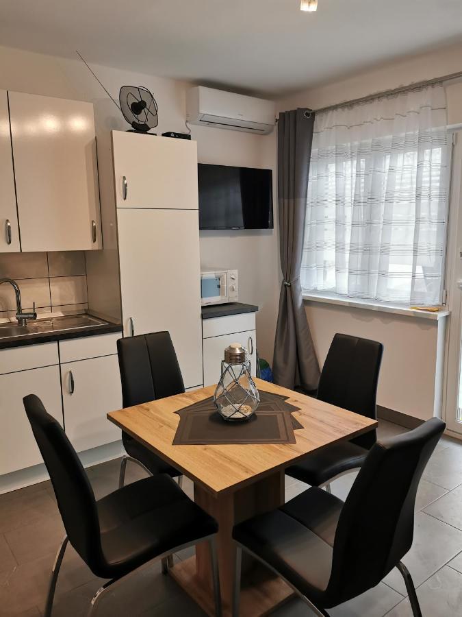 Apartments Penko ลอฟราน ภายนอก รูปภาพ